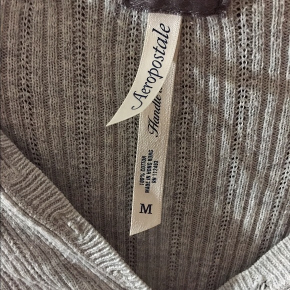 Aeropostale tight grey cotton shirt - Picture 2 of 2